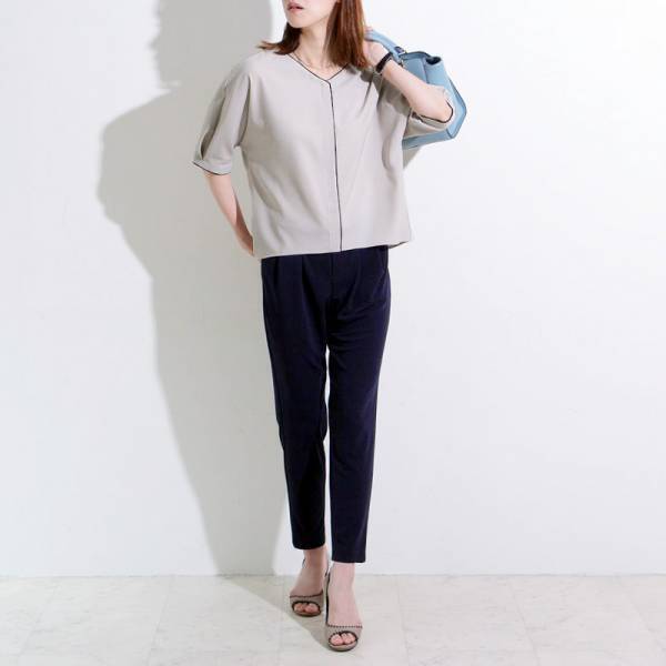 「ただ隠す」だけじゃだめ！真夏の二の腕露出問題、解決コーディネート5選[PR]