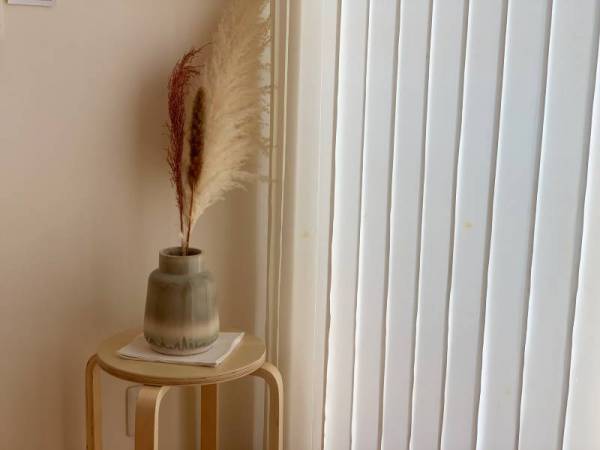 便利なスタッキングスツールをインテリアにプラス。家事の合間に自分時間を。[PR]