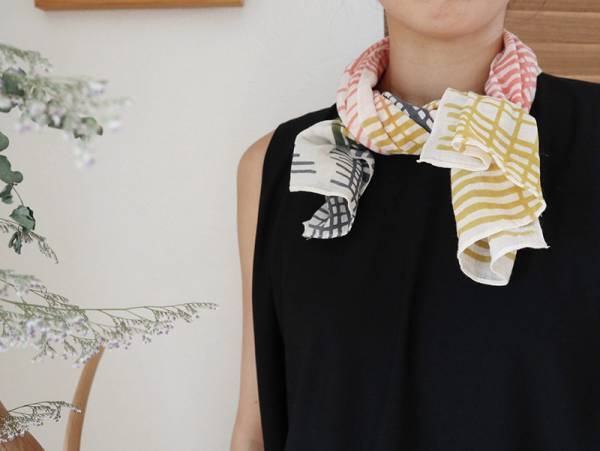 手ぬぐいデビューに！可愛さ＆肌触り＆お手入れ◎と三拍子揃った「にじゆらガーゼ手ぬぐい」[PR]