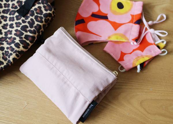 食事中マスクはどこに置く？ 一時保管や持ち歩きに対応した「マスクケース」が登場