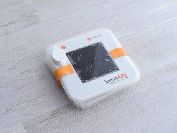 機能的でインテリアの邪魔もしない！「防災グッズ」5選