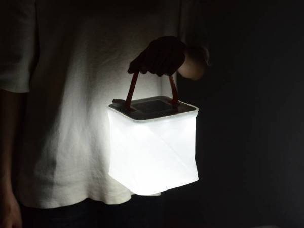 機能的でインテリアの邪魔もしない！「防災グッズ」5選