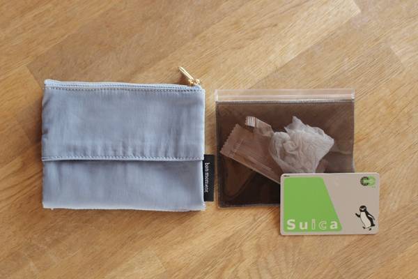 ゴミ入れも予備マスクも。出先での「困った」が解決できる“おまとめポーチ”[PR]