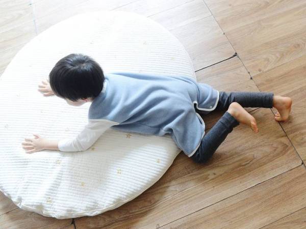 今年も登場！子どもの寝冷え対策に、秋冬スリーパーの決定版【新色アリ】[PR]