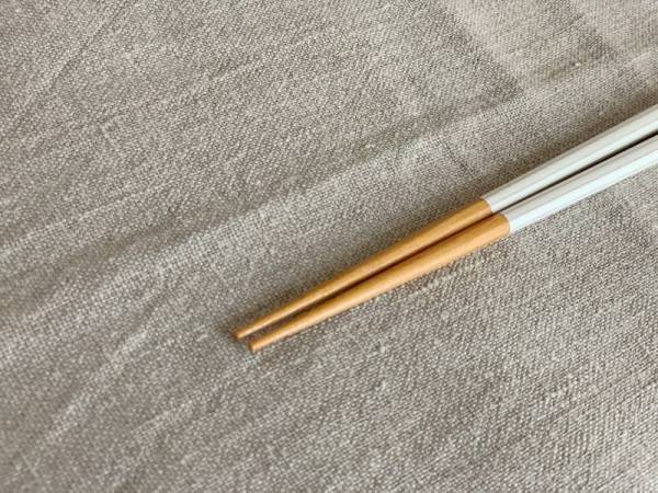 わが家のお箸の決定版、見つけた！家族みんなでおそろいができる「八角箸」。[PR]