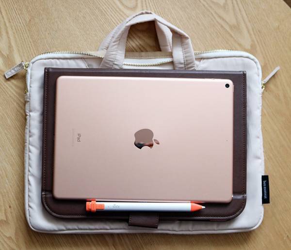 オフィスはもちろん、週末の出番も。マルチに使えるPCバッグ、みんなの使用レポ。[PR]