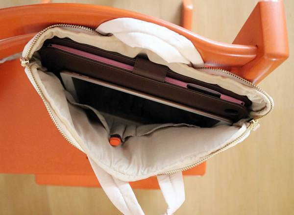 オフィスはもちろん、週末の出番も。マルチに使えるPCバッグ、みんなの使用レポ。[PR]