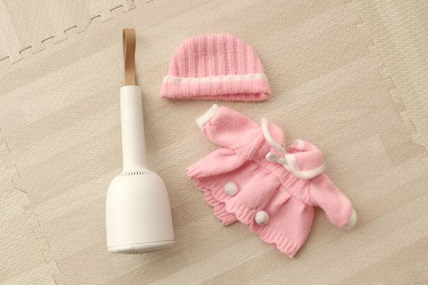 がんばらない掃除を習慣化。親子で取り合う小型クリーナー「バキューミ」[PR]