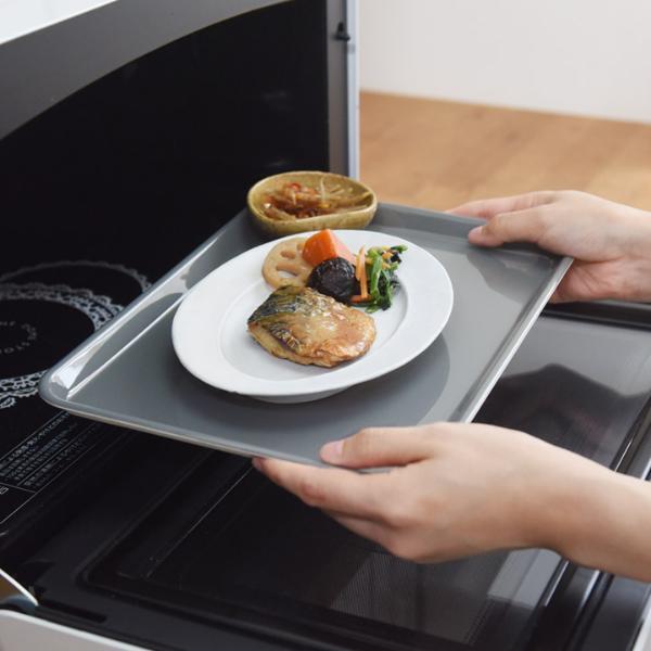 食事の準備が快適になる！大人から子どもまで使える「電子レンジで熱くならないトレイ」[PR]