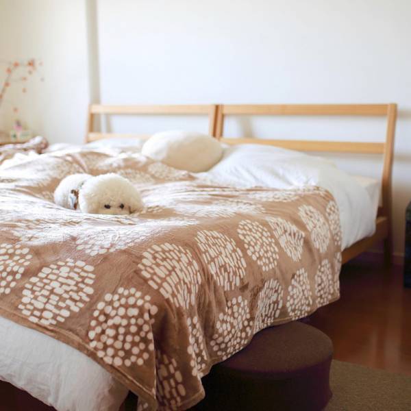 2020年冬、インスタグラマーさんたちの「伝説の毛布」寝室コーデ集[PR]