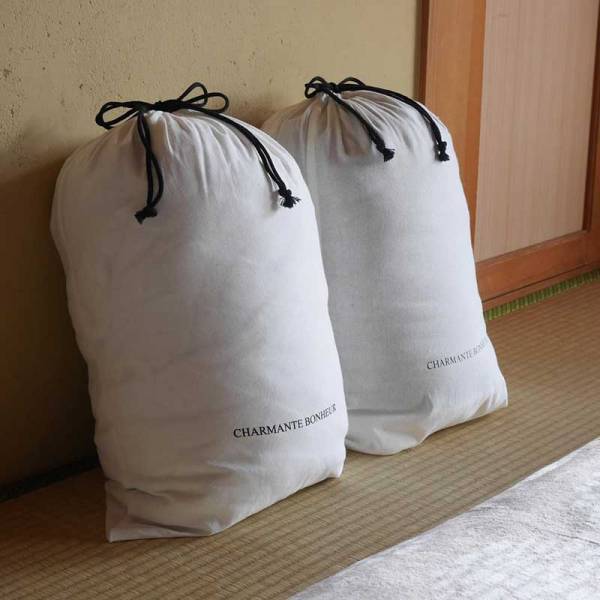 2020年冬、インスタグラマーさんたちの「伝説の毛布」寝室コーデ集[PR]