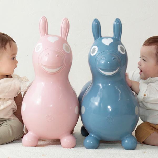 可愛くて実用的！「かわいい〜！」が聞こえる、女の子向け出産祝いアイテム[PR]