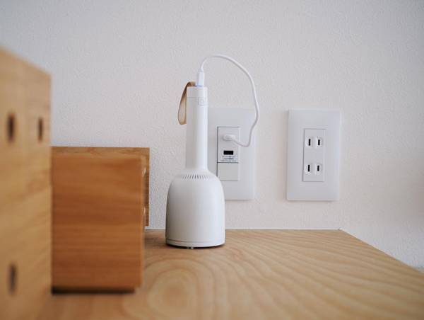 「消しカスどうにかしてー！」のプチストレスは、バキューミ卓上クリーナーで解決！