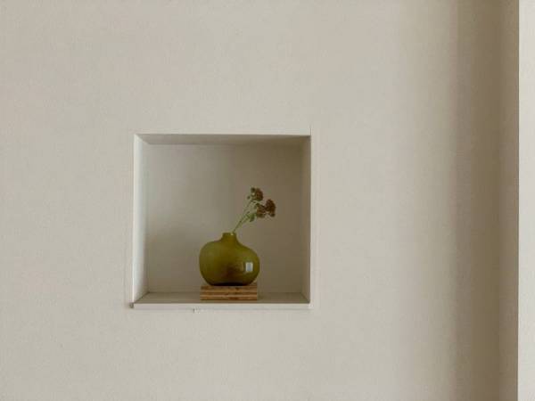 KINTOの一輪挿し「SACCO」で暮らしを豊かに。[PR]