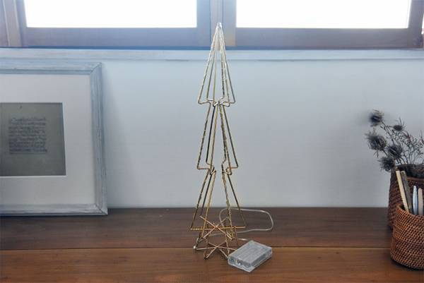 クリスマスシーズン到来！マットゴールドで彩る大人のクリスマス特集[PR]