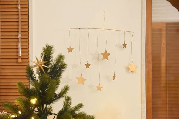 クリスマスシーズン到来！マットゴールドで彩る大人のクリスマス特集[PR]