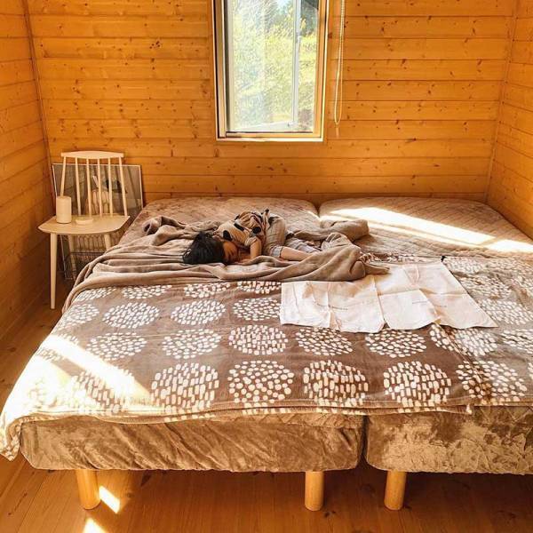 2020年冬、インスタグラマーさんたちの「伝説の毛布」寝室コーデ集 第2弾[PR]