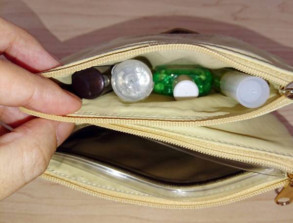 予備マスクと除菌＆ケアグッズをひとまとめ！ボンモマンの「マスクポーチケース」みんなの使用レポ[PR]