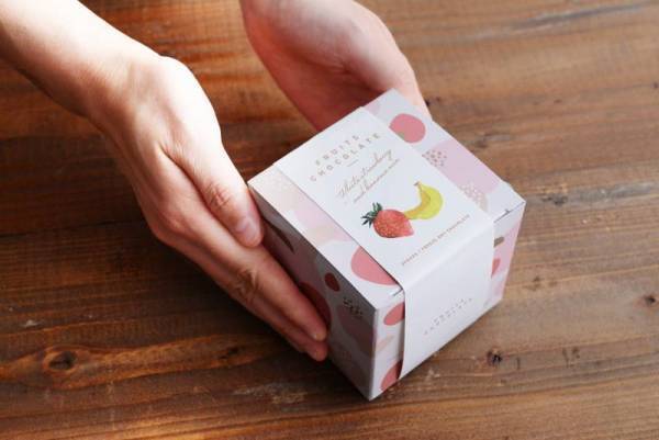 クリスマス前にプレゼントしたい。大人女子へ贈るプチギフト特集[PR]