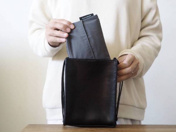 小さいのに十分な収納力！ポーチとして普段使いできるbon momentのティッシュ＆マスクポーチ[PR]