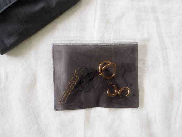 小さいのに十分な収納力！ポーチとして普段使いできるbon momentのティッシュ＆マスクポーチ[PR]