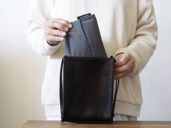 小さいのに十分な収納力！ポーチとして普段使いできるbon momentのティッシュ＆マスクポーチ[PR]