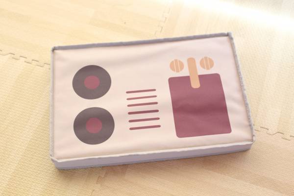 ひとりでお片付けできたね！遊べてインテリアにもなる「ままごと収納ボックス」[PR]