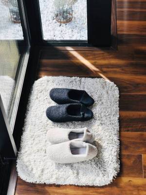 気持ち良すぎて、溺愛してます。素足で履ける、もこもこループボア ルームシューズ[PR]