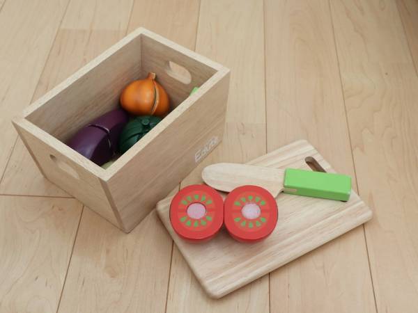 男の子にも◎、収納ボックスにもなる「小さなおままごとキッチン」。[PR]