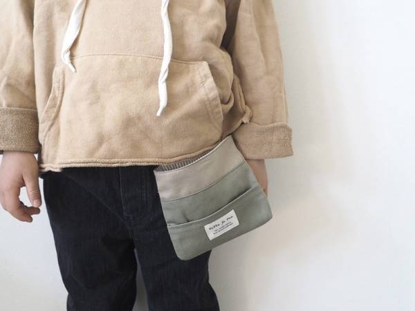 入学準備の必須アイテム。どんな洋服にも合って取り出しやすい「移動ポケット」[PR]