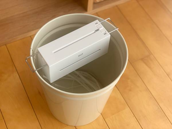 暮らしの書類をスルスル〜っと処分。「パーソナルシュレッダ PUT」でスモールオフィスを快適に。[PR]