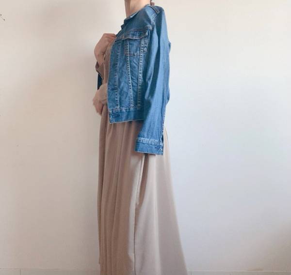 今、買い足すべきは「春先主役」がキーワード。 アウターで表情が変わる「リラックスワンピース」[PR]