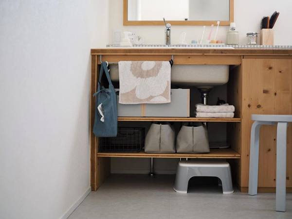 生活感を減らして、整える。今取り入れたい「目隠しできる収納トート」って？[PR]