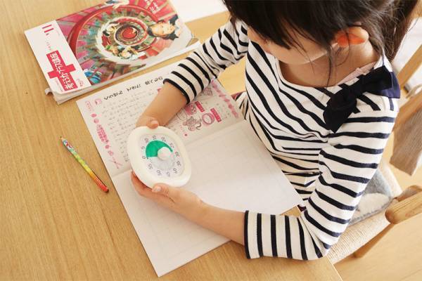 【入学準備】ママバイヤー厳選！「リビング学習」にあると便利なアイテム