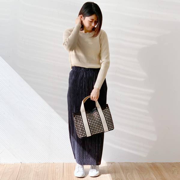 春服！まず買い足すならコレ「旬顔ニットレイヤード」4人のスタッフの試着レポ[PR]