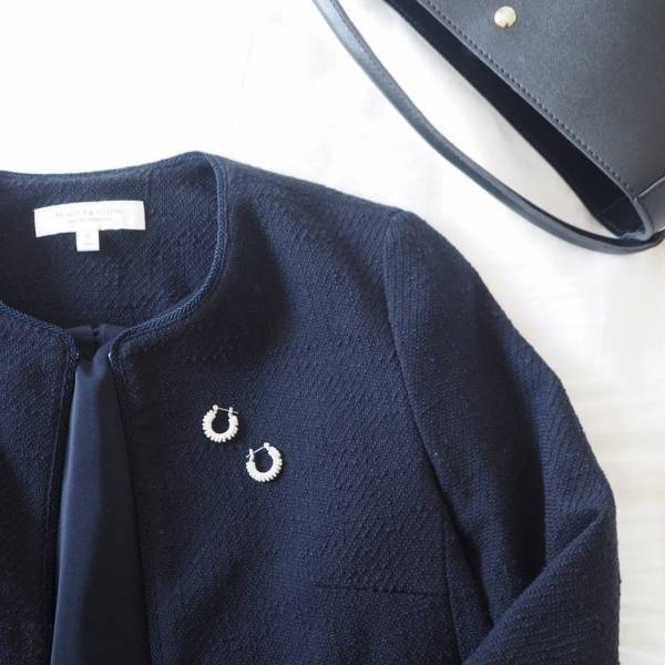 カジュアルな日もフォーマルな日も。軽くてつけ心地のいい2WAYリングラタンピアス[PR]