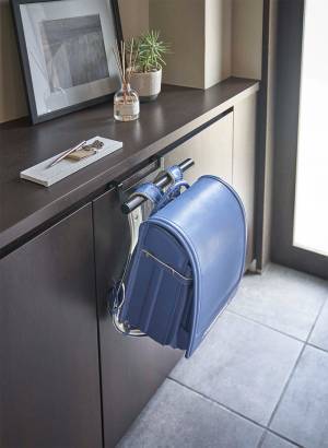 「ランドセル置き場、どうする？」定番から最新アイテムまで、ランドセル収納6つの方法[PR]