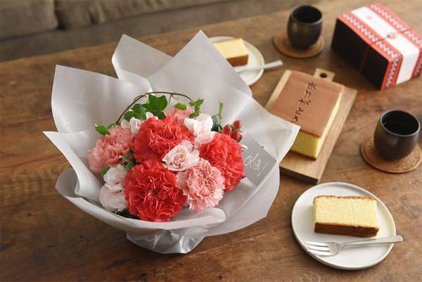 早いほどお得「母の日のお花屋さんOPEN」今年の注目アイテムはコレ！[PR]