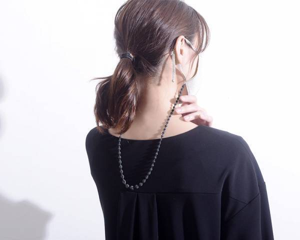 大人女性の新定番、「マスクコード」で外したマスク問題スマートに解決[PR]