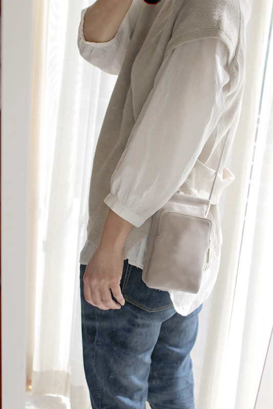 バッグは2個持ちが便利！「スマホポシェット」があればストレスフリーに