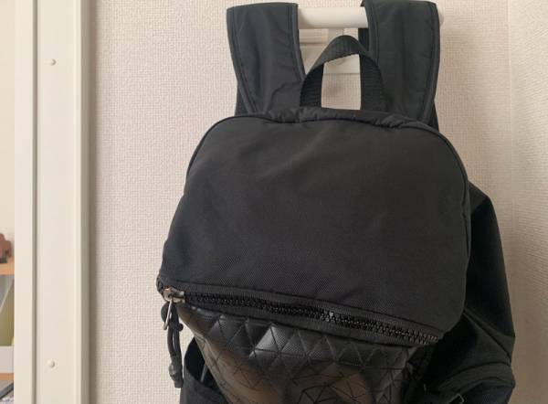 リュックやランドセルの定位置を作れる便利アイテムとは？