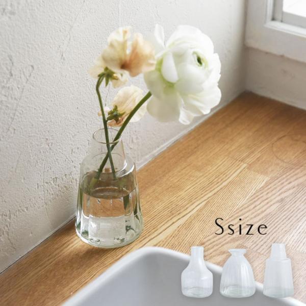 お花やグリーンでお部屋に彩りを　シンプルから個性派まで「フラワーベース」13選