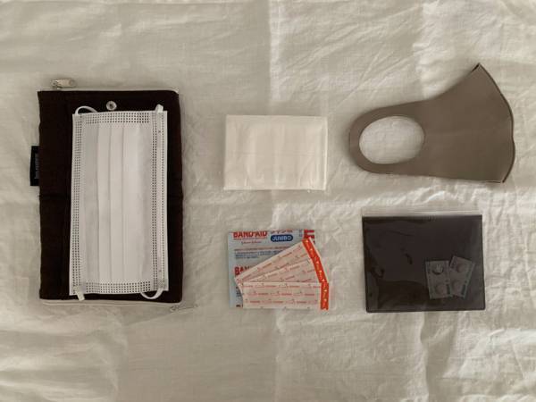 子供とおでかけの“あたふた”を防ぐ。ティッシュ＆マスクポーチがメディカルポーチに！[PR]