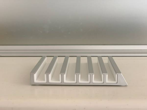 tower「タブレットスタンド」でわが家の充電ステーションをつくろう。[PR]