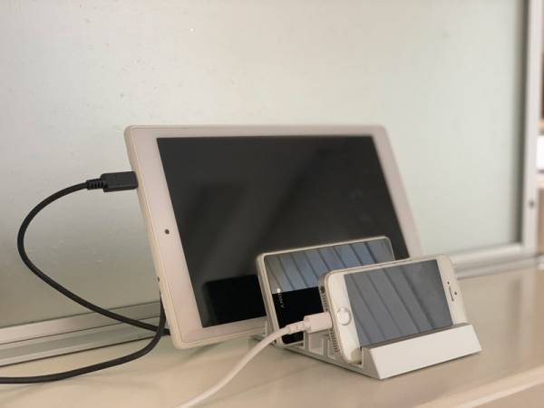 tower「タブレットスタンド」でわが家の充電ステーションをつくろう。[PR]