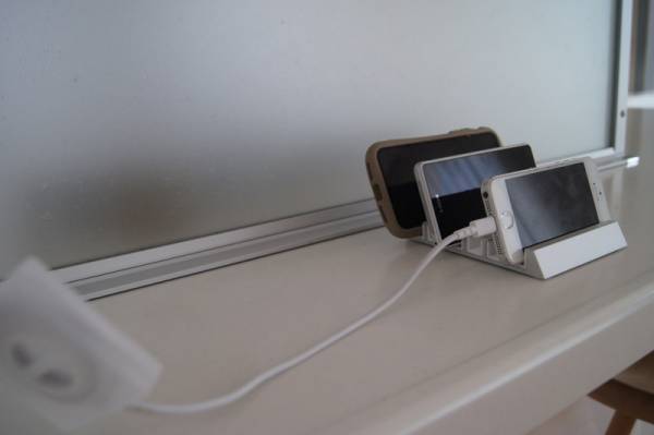 tower「タブレットスタンド」でわが家の充電ステーションをつくろう。[PR]