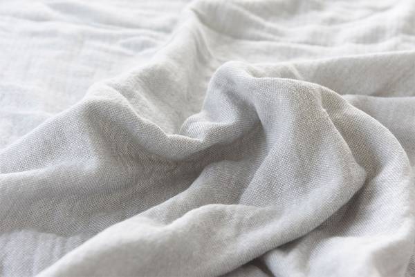 夏寝具におすすめの今治タオルケット　サラリと爽やかな心地よさ！