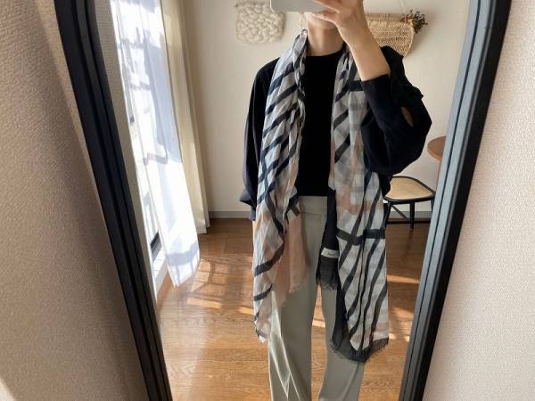 付けない派の私が選んだ、コーデいらずの「シルク混ストール」[PR]