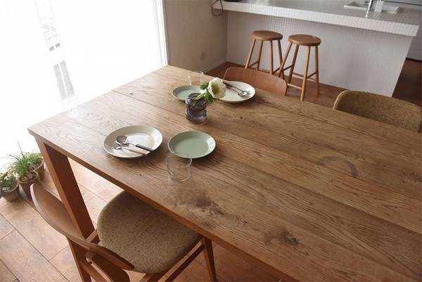 模様替えの即戦力！シンプルだからこそ使える「リネン混テーブルクロス」[PR]