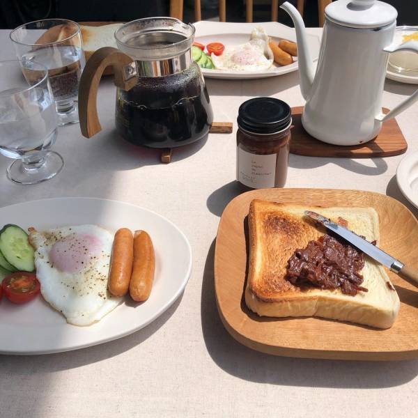 模様替えの即戦力！シンプルだからこそ使える「リネン混テーブルクロス」[PR]